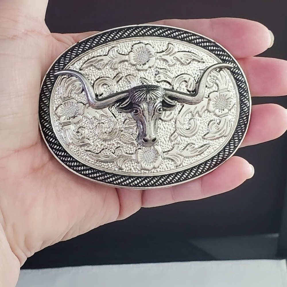 Western Longhorn Steer Silver Tone Belt Buckle Oval Engraved Floral Cowboy Rodeo